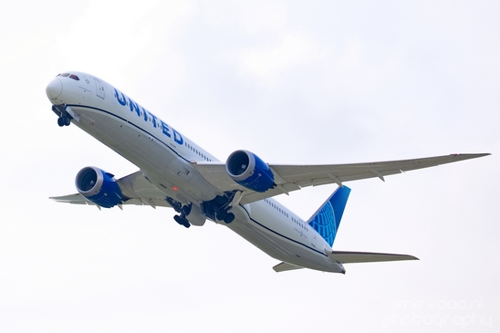 N14011_United_Airlines_Boeing_787-10_Dreamliner_taking_off_Schiphol_aviation_Netherlands_Photography_003_Canon_EOS_5D_Mark_IV.JPG