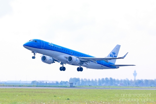 PH-EXD_Embraer_ERJ-190_KLM_Cityhopper_taking_off_Schiphol_aviation_Netherlands_Photography_005_Canon_EOS_5D_Mark_IV.JPG