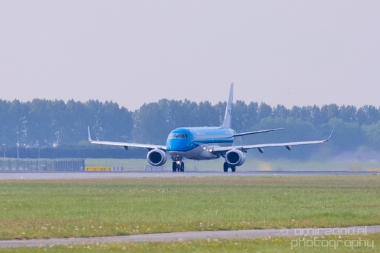 PH-EXV_Embraer_ERJ-190_KLM_Cityhopper_taking_off_Schiphol_aviation_Netherlands_Photography_001_Canon_EOS_5D_Mark_IV.JPG