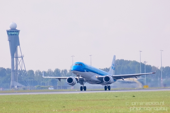PH-EXV_Embraer_ERJ-190_KLM_Cityhopper_taking_off_Schiphol_aviation_Netherlands_Photography_004_Canon_EOS_5D_Mark_IV.JPG
