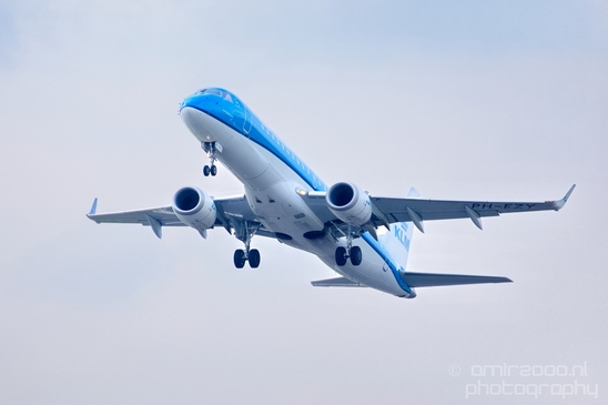 PH-EZY_Embraer_ERJ-190STD_KLM_Cityhopper_taking_off_Schiphol_aviation_Netherlands_Photography_002_Canon_EOS_5D_Mark_IV.JPG