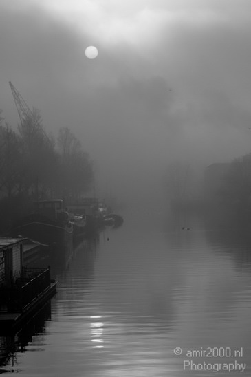Amsterdam_Canals_Foggy_Netherlands_Cityscape_Photography_001_Canon_EOS_7D.JPG
