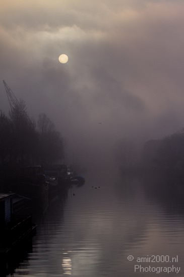 Amsterdam_Canals_Foggy_Netherlands_Cityscape_Photography_003_Canon_EOS_7D.JPG