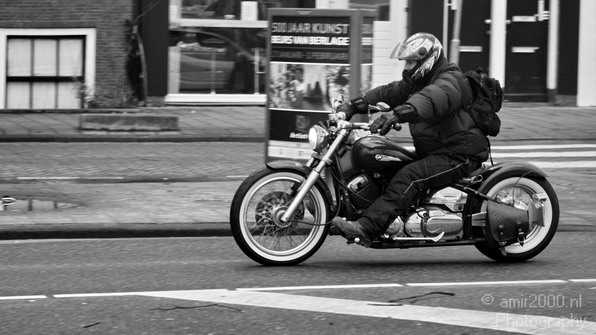 Amsterdam_Motorcycle_Black_and_White_Netherlands_Cityscape_Photography_001_Canon_EOS_7D.JPG