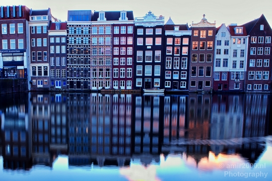 Amsterdam_canals_reflection_lockdown_city_street_urban_Netherlands_Cityscape_Photography_010_Canon_EOS_5D_Mark_IV.JPG