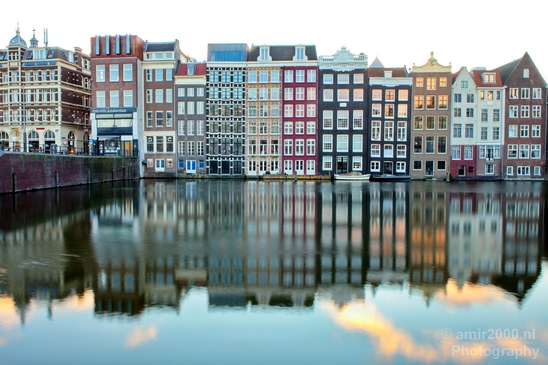 Amsterdam_canals_reflection_lockdown_city_street_urban_Netherlands_Cityscape_Photography_011_Canon_EOS_5D_Mark_IV.JPG