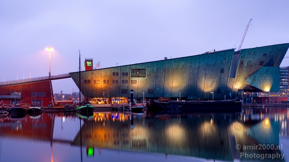 Amsterdam_canals_reflection_lockdown_city_street_urban_Netherlands_Cityscape_Photography_023_Canon_EOS_5D_Mark_IV.JPG