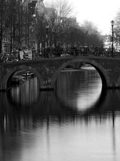 Amsterdam_canals_reflection_lockdown_city_street_urban_Netherlands_Cityscape_Photography_049_Canon_EOS_5D_Mark_IV.JPG