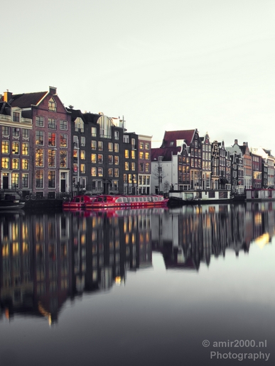 Amsterdam_canals_reflection_lockdown_city_street_urban_Netherlands_Cityscape_Photography_063_Canon_EOS_5D_Mark_IV.JPG