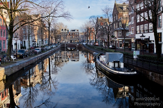 Amsterdam_canals_reflection_lockdown_city_street_urban_Netherlands_Cityscape_Photography_076_Canon_EOS_5D_Mark_IV.JPG