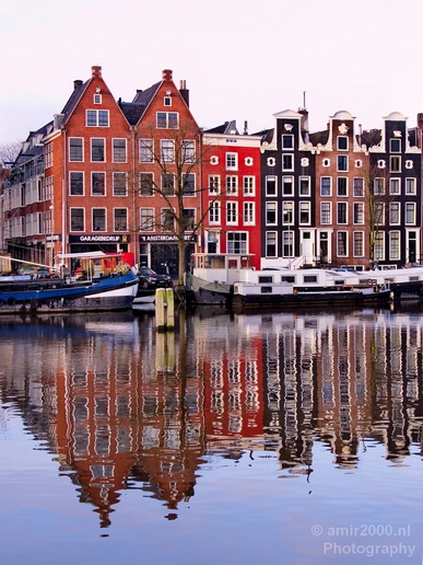 Amsterdam_canals_reflection_lockdown_city_street_urban_Netherlands_Cityscape_Photography_090_Canon_EOS_5D_Mark_IV.JPG
