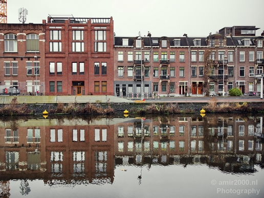 Amsterdam_canals_reflection_lockdown_city_street_urban_Netherlands_Cityscape_Photography_102_Canon_EOS_5D_Mark_IV.JPG