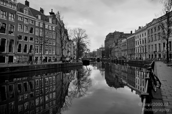 Amsterdam_canals_reflection_lockdown_city_street_urban_Netherlands_Cityscape_Photography_115_Canon_EOS_5D_Mark_IV.JPG