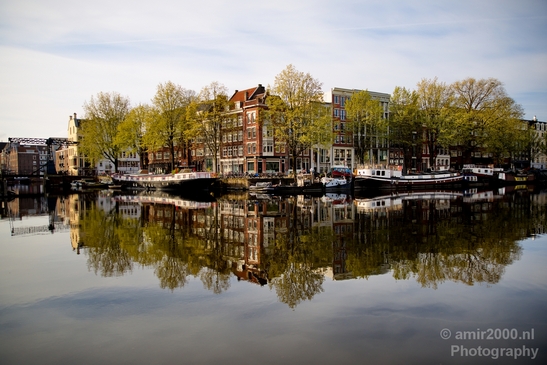 Amsterdam_canals_reflection_lockdown_city_street_urban_spring_Netherlands_Cityscape_Photography_004_Canon_EOS_5D_Mark_IV.JPG