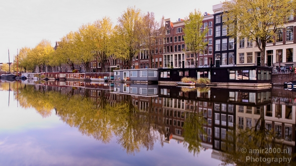 Amsterdam_canals_reflection_lockdown_city_street_urban_spring_Netherlands_Cityscape_Photography_005_Canon_EOS_5D_Mark_IV.JPG