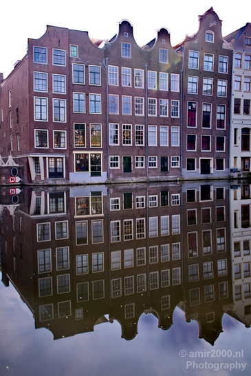 Amsterdam_canals_reflection_lockdown_city_street_urban_spring_Netherlands_Cityscape_Photography_010_Canon_EOS_5D_Mark_IV.JPG