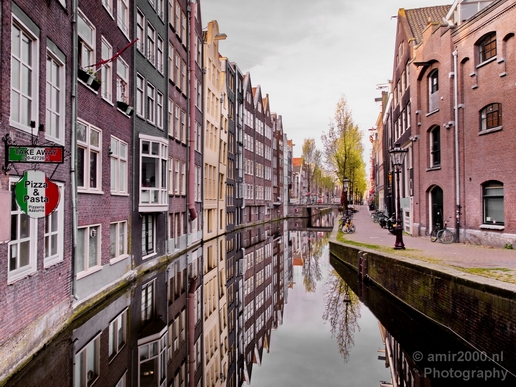 Amsterdam_canals_reflection_lockdown_city_street_urban_spring_Netherlands_Cityscape_Photography_012_Canon_EOS_5D_Mark_IV.JPG