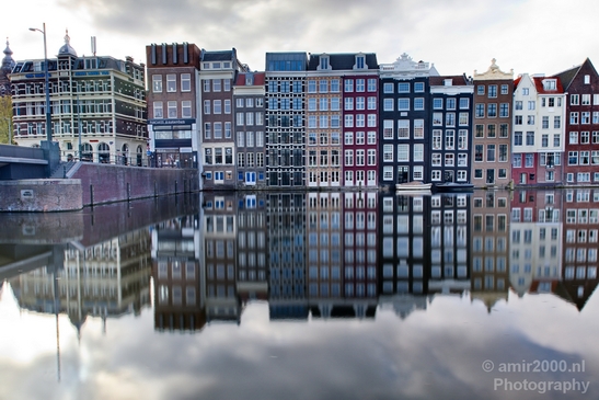Amsterdam_canals_reflection_lockdown_city_street_urban_spring_Netherlands_Cityscape_Photography_016_Canon_EOS_5D_Mark_IV.JPG