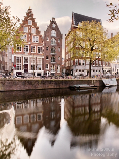 Amsterdam_canals_reflection_lockdown_city_street_urban_spring_Netherlands_Cityscape_Photography_025_Canon_EOS_5D_Mark_IV.JPG