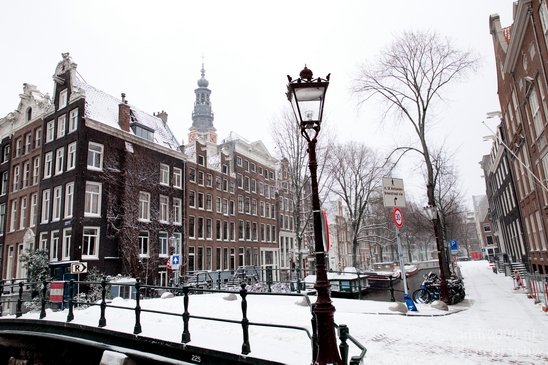 Amsterdam_under_snow_storm_winter_scenery_city_street_urban_Netherlands_Cityscape_Photography_033_Canon_EOS_5D_Mark_IV.JPG