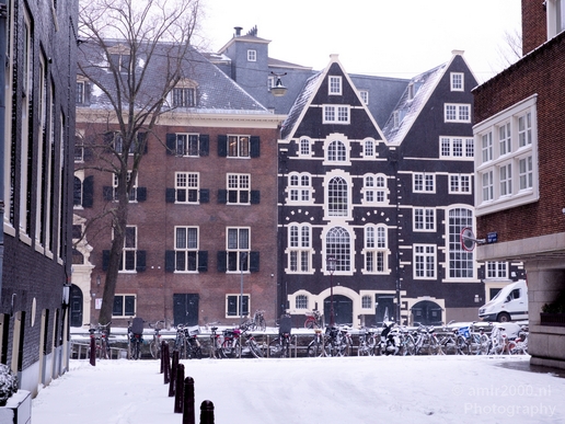 Amsterdam_under_snow_storm_winter_scenery_city_street_urban_Netherlands_Cityscape_Photography_036_Canon_EOS_5D_Mark_IV.JPG