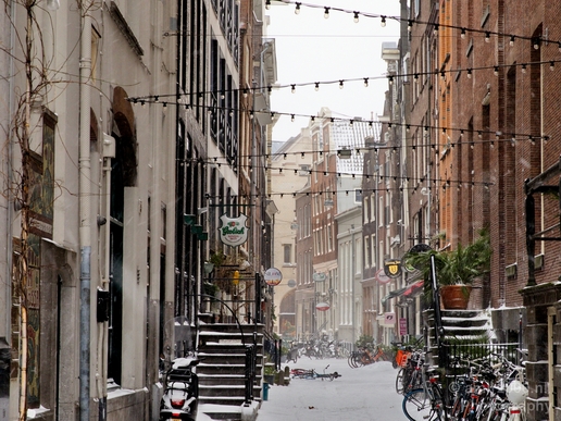 Amsterdam_under_snow_storm_winter_scenery_city_street_urban_Netherlands_Cityscape_Photography_061_Canon_EOS_5D_Mark_IV.JPG