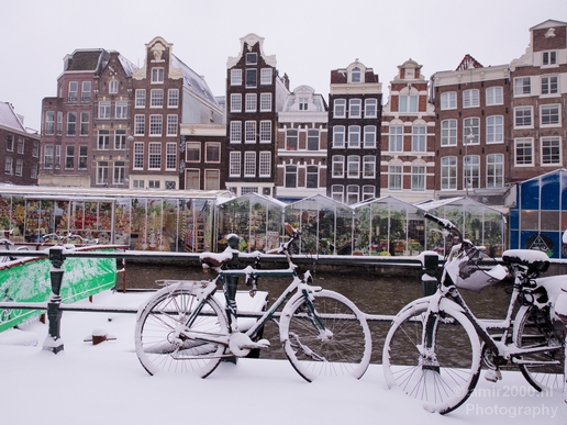 Amsterdam_under_snow_storm_winter_scenery_city_street_urban_Netherlands_Cityscape_Photography_063_Canon_EOS_5D_Mark_IV.JPG