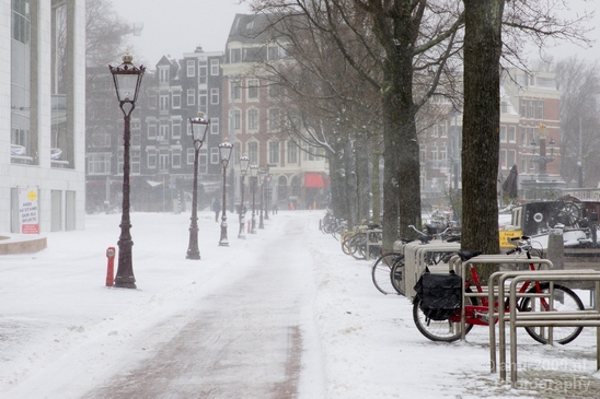 Amsterdam_under_snow_storm_winter_scenery_city_street_urban_Netherlands_Cityscape_Photography_078_Canon_EOS_5D_Mark_IV.JPG