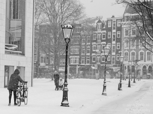 Amsterdam_under_snow_storm_winter_scenery_city_street_urban_Netherlands_Cityscape_Photography_083_Canon_EOS_5D_Mark_IV.JPG