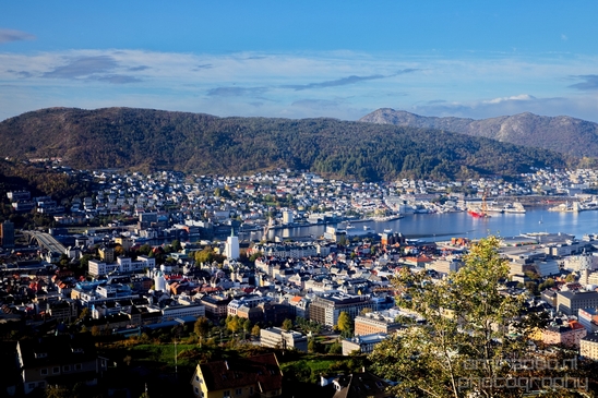 Bergen_the_capital_of_Fjord_Norway_City_urban_street_Cityscape_Photography_025_Canon_EOS_5D_Mark_IV.JPG