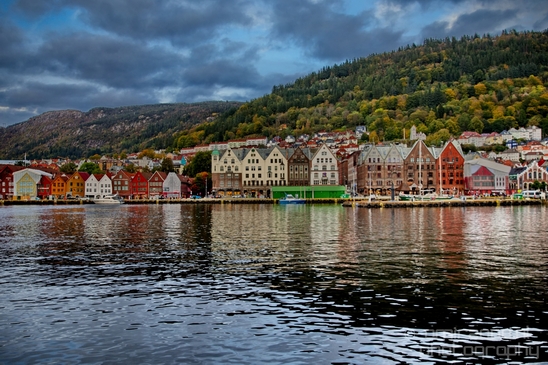 Bergen_the_capital_of_Fjord_Norway_City_urban_street_Cityscape_Photography_110_Canon_EOS_5D_Mark_IV.JPG