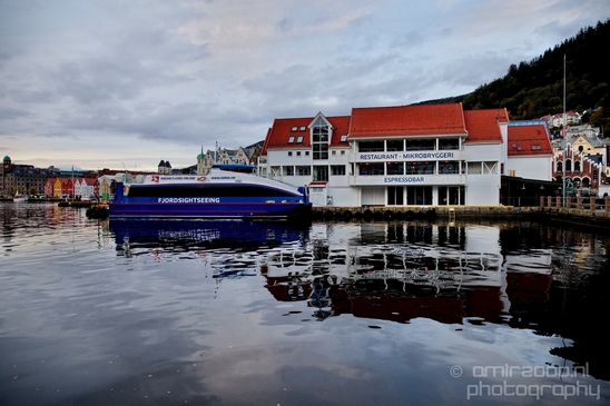 Bergen_the_capital_of_Fjord_Norway_City_urban_street_Cityscape_Photography_111_Canon_EOS_5D_Mark_IV.JPG