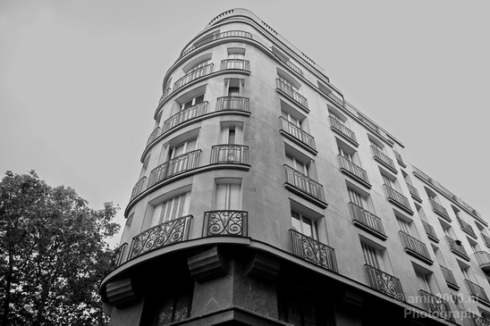 City_urban_Paris_France_summer_Cityscape_Photography_020_Canon_EOS_5D_Mark_IV.JPG