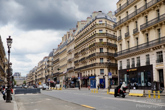 City_urban_Paris_France_summer_Cityscape_Photography_021_Canon_EOS_5D_Mark_IV.JPG