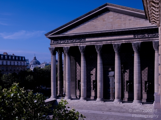 City_urban_Paris_France_summer_Cityscape_Photography_078_Canon_EOS_5D_Mark_IV.JPG