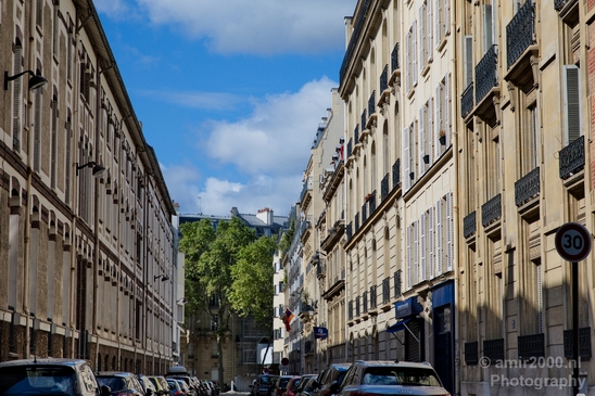 City_urban_Paris_France_summer_Cityscape_Photography_088_Canon_EOS_5D_Mark_IV.JPG