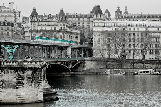 City_urban_street_Paris_France_Cityscape_Photography_007_Canon_EOS_5D_Mark_IV.JPG