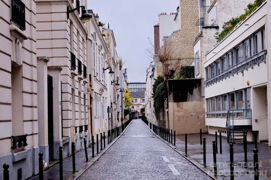 City_urban_street_Paris_France_Cityscape_Photography_034_Canon_EOS_5D_Mark_IV.JPG