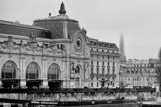 City_urban_street_Paris_France_Cityscape_Photography_059_Canon_EOS_5D_Mark_IV.JPG