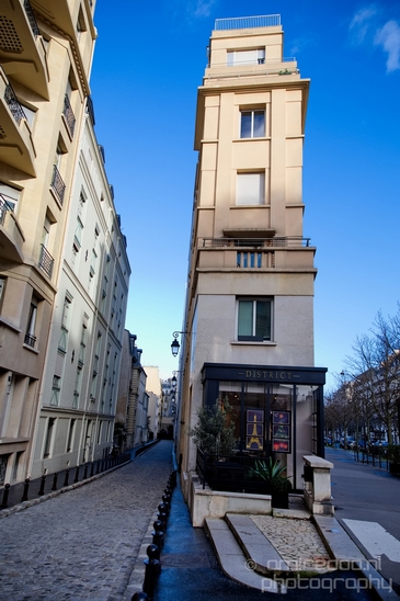 City_urban_street_Paris_France_Cityscape_Photography_118_Canon_EOS_5D_Mark_IV.JPG