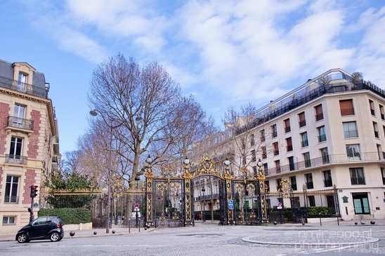 City_urban_street_Paris_France_Cityscape_Photography_119_Canon_EOS_5D_Mark_IV.JPG