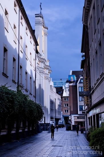 Cityscape_urban_street_city_Dusseldorf_Germany_Photography_014_Canon_EOS_5D_Mark_IV.JPG