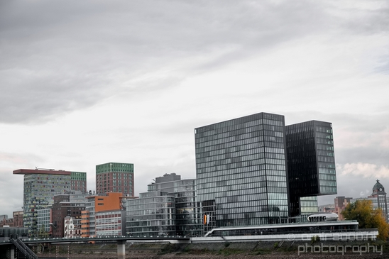 Cityscape_urban_street_city_Dusseldorf_Germany_Photography_063_Canon_EOS_5D_Mark_IV.JPG