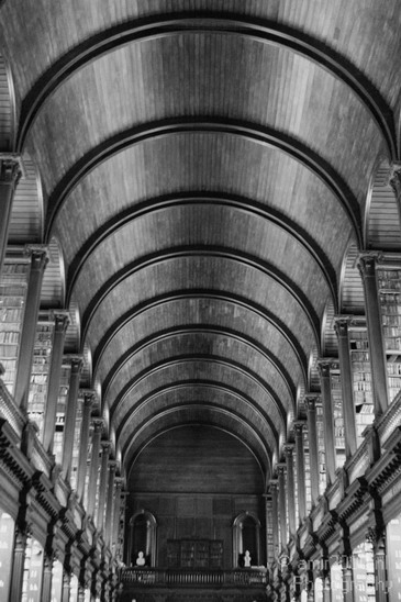 Dublin_Trinity_College_Library_Ireland_Cityscape_Photography_002_Canon_EOS_7D.JPG