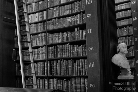 Dublin_Trinity_College_Library_Ireland_Cityscape_Photography_003_Canon_EOS_7D.JPG