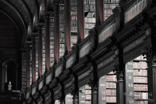 Dublin_Trinity_College_Library_Ireland_Cityscape_Photography_008_Canon_EOS_7D.JPG