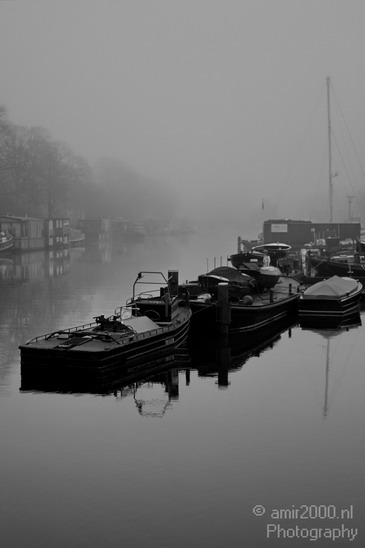 Foggy_Amsterdam_Winter_Netherlands_Cityscape_Photography_005_Canon_EOS_7D.JPG