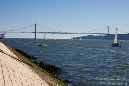 Ponte_de_Abril_bridge_Lisbon_Portugal_City_urban_street_Cityscape_Photography_002_Canon_EOS_5D_Mark_IV.JPG