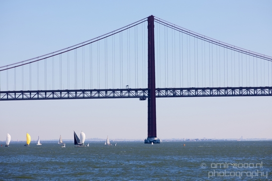 Ponte_de_Abril_bridge_Lisbon_Portugal_City_urban_street_Cityscape_Photography_010_Canon_EOS_5D_Mark_IV.JPG