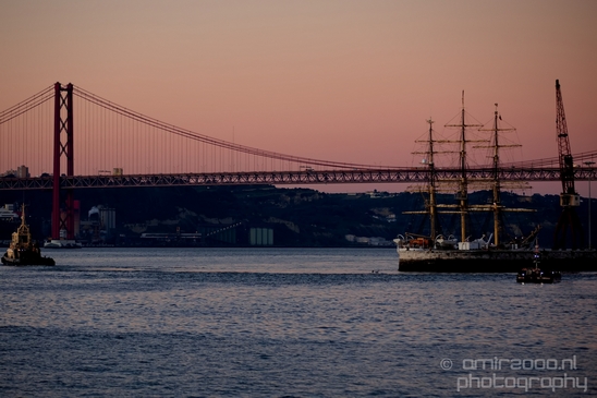 Ponte_de_Abril_bridge_Lisbon_Portugal_City_urban_street_Cityscape_Photography_014_Canon_EOS_5D_Mark_IV.JPG